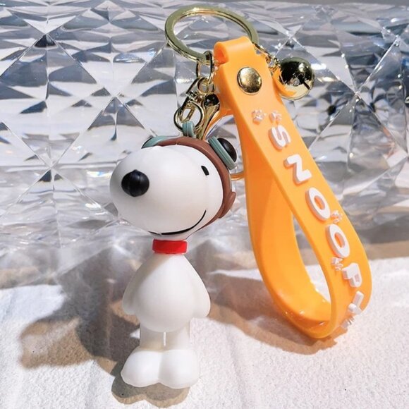 Snoopy Pilot Figure Keychain with Wrist Strap - Picture 4 of 4